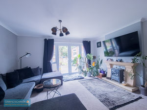 Lounge- click for photo gallery